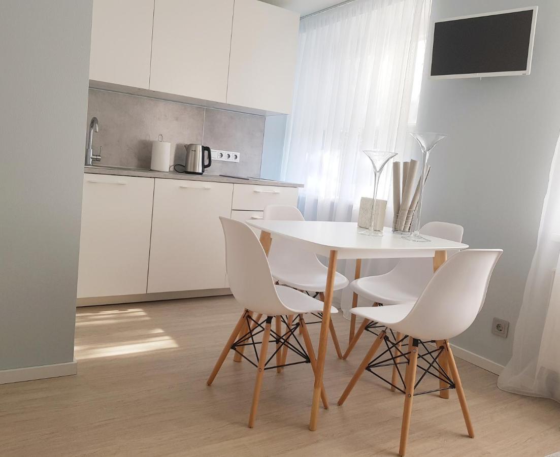 Alejas Lux Apartment Liepāja Екстериор снимка