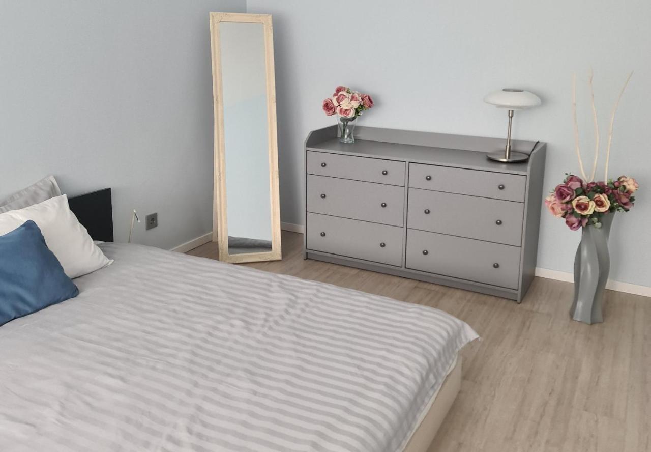 Alejas Lux Apartment Liepāja Стая снимка